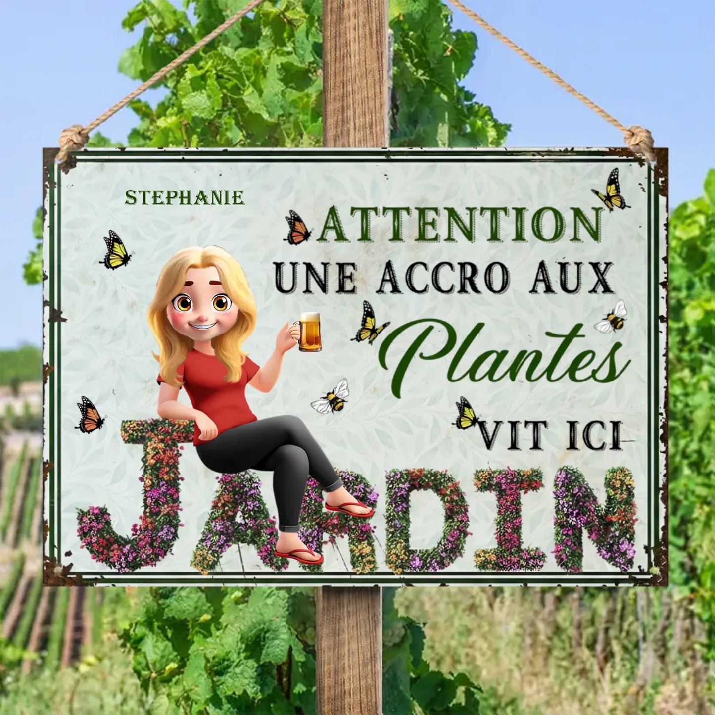 Attention Une Accro Aux Plantes Vit Ichi - Plaque En Métal Personnalisée