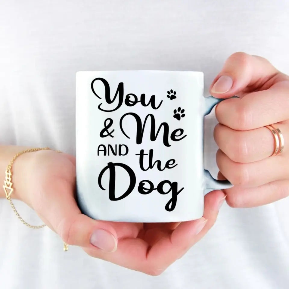 Tú, yo y los perros con árbol - Taza personalizada - Regalo para pareja, amantes de los perros 